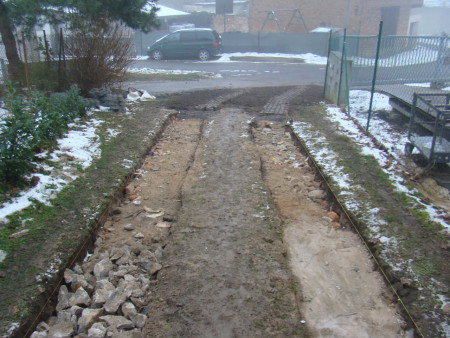 Cesta ze zatravňováků Slatina 01/25